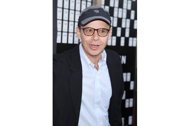 ...Rick Moranis her, denn er verabschiedete sich bereits in den 90ern vom Filmgeschäft, nachdem seine Frau an Krebs gestorbe...