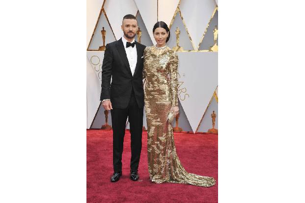 ...ist da die Beziehung zwischen Jessica Biel und Justin Timberlake, denn die sind seit 2012 glücklich verheiratet. So rosig...