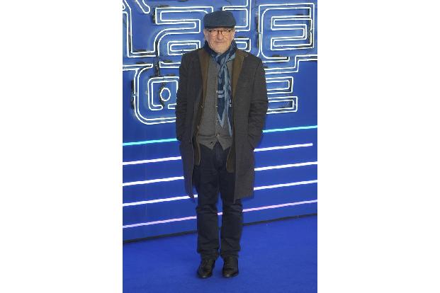 Altmeister Steven Spielberg durfte auf der Premiere seines neuesten Films natürlich nicht fehlen. Statt rot war der Teppich ...