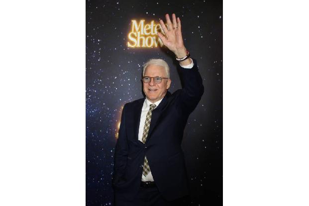 ...Steve Martin ist mittlerweile für seine ironischen Romane fast so bekannt, wie für seine Filme, denn der Komiker hat im L...