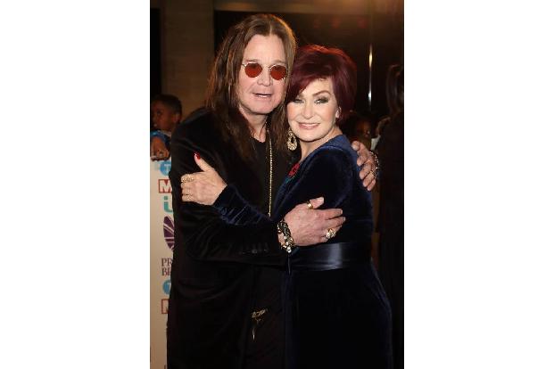...Sharon und Ozzy Osbourne konnten das Ruder herumreißen und sind wieder glücklich miteinander.