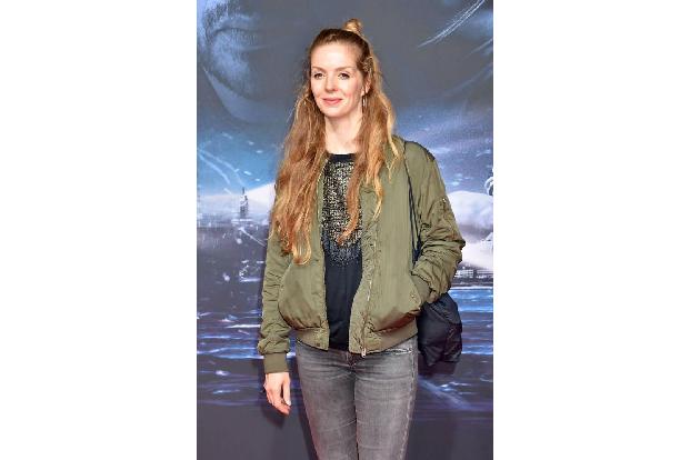 ...Pheline Roggan wollte sich die Premiere nicht entgehen lassen. Schließlich konnte sie bei dieser Gelegenheit ihre beiden ...