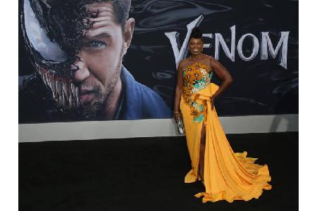 ...war Sope Aluko an diesem Abend. Die Britin nigerianischer Herkunft ist Teil des 'Venom'-Casts und ehrte mit diesem Traum ...