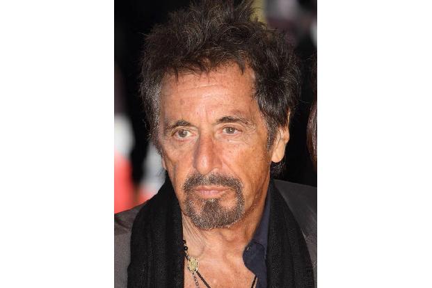 …verständlicher ist da schon der Drang, der Kult-Filmreihe 'Der Pate' mit Al Pacino einen weiteren Teil hinzuzufügen. Bis he...