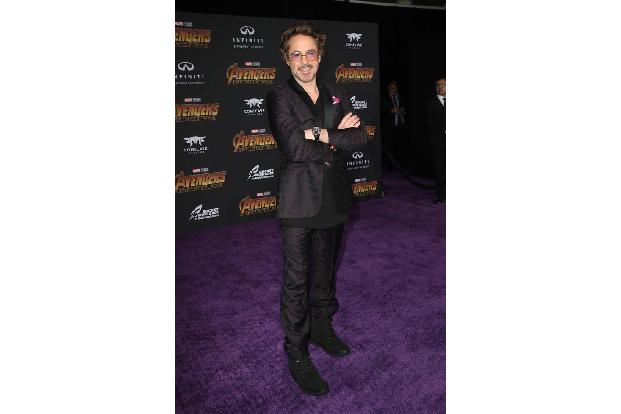 ...Robert Downey Jr. als Stummfilmlegende in 'Chaplin' glänzte und mit einem BAFTA der britischen Filmindustrie ausgezeichne...