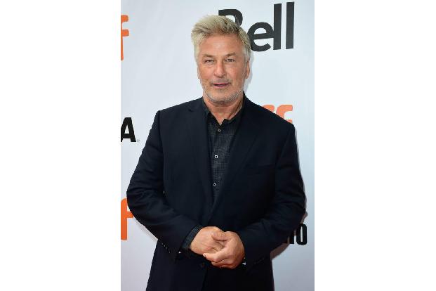 Ach, er ist schon ein schöner Mann! Und immer auch ein wenig gefährlich. Momentan ist Hollywoodstar Alec Baldwin wieder in a...
