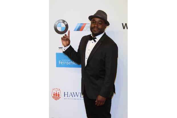 …der Unfall von TV-Koch Nelson Müller Anfang August. Der Publikumsliebling krachte mit seinem weißen Porsche Panamera fronta...