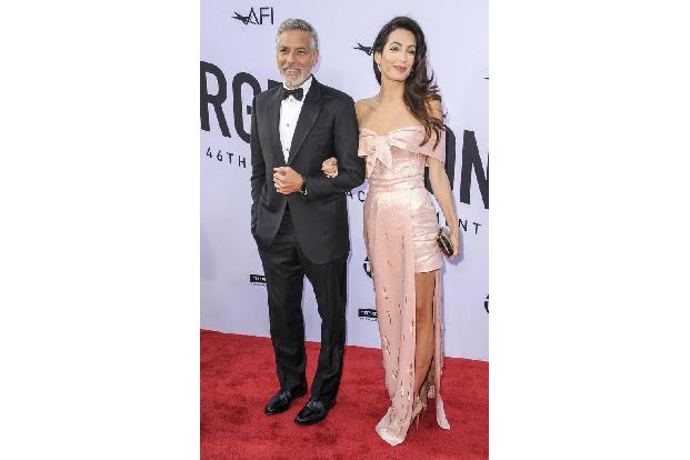 …der Unfall von Hollywood-Beau George Clooney Anfang Juli – auch deswegen, weil es ein Video gibt, das zeigt, wie der Star s...