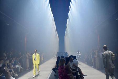 Ob Hellgelb oder Grau, sportlich ging es bei der Fashionshow von Hugo by Hugo Boss in jedem Fall zu. Das deutsche Label bege...