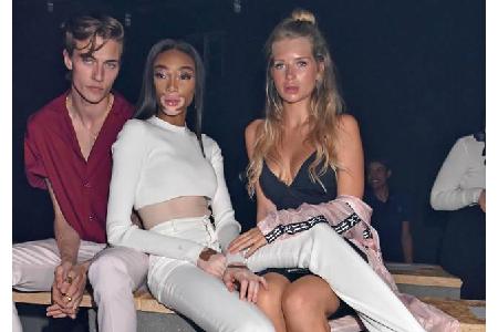 ...später nur zu gerne an der Seite von Shootingstar Winnie Harlow (Mitte) und Nachwuchsmodel Lottie Moss ablichten. Moss - ...