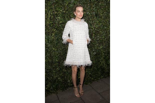 ...liebsten Marken ist Chanel. Nicht nur bei den Oscars entschied sich Margot für ein Design des französischen Luxuslabels, ...