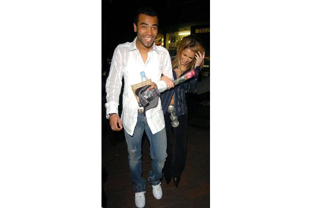 ...die Sängerin im September 2004 den englischen Fußballstar Ashley Cole kennen und lieben lernte, kannte die Verzückung der...
