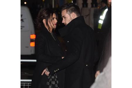...das Glück nicht dauerhaft festigen. Nachdem es bereits länger Gerüchte gab, dass Liam Cheryl mit einer Tänzerin betrogen ...