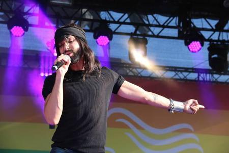 In Köln trat am Sonntag, dem 8. Juli, unter anderem Conchita Wurst auf die Hauptbühne in der Innenstadt, um im Rahmen der Pr...
