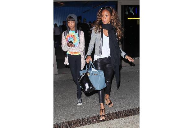 ...Willow stand der Superstar bereits vor der Kamera. Die wiederum arbeitete mit ihrer Mutter an 'Madagascar 2'. Jada Pinket...