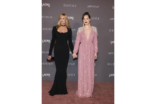 ...Melanie Griffith und ihrer Tochter Dakota Johnson geht die Schauspielerei bereits in die dritte Generation - schließlich ...