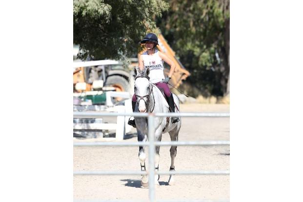 ...Aversion gegen Montage. Wenn man die allerdings mit Reiten verbringt, sollte sich der Hass auf den Wochenbeginn in Grenze...