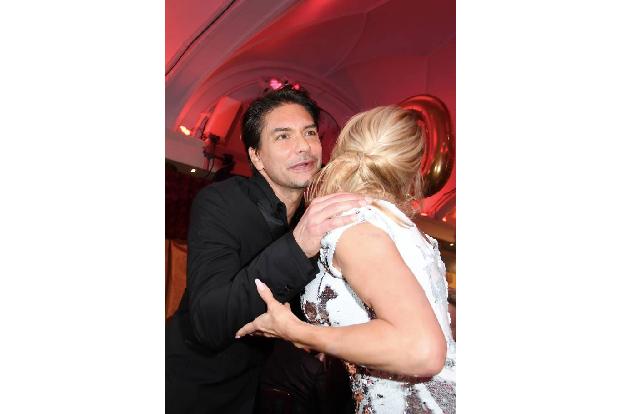 ...hatte wahrscheinlich besonders Marcus Schenkenberg gefreut. Das Model war ja mal mit PamAn zusammen. Wie es scheint, habe...