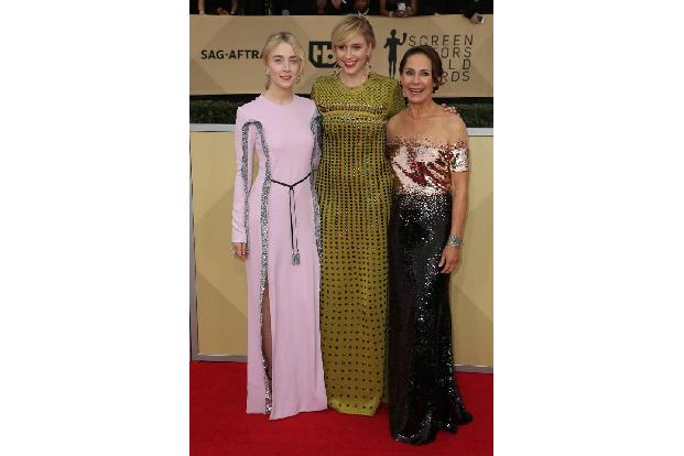 Frauenpower wird in Hollywood aktuell ganz groß geschrieben. Die Academy zollt dem irgendwie Tribut und nominiert Saoirse Ro...