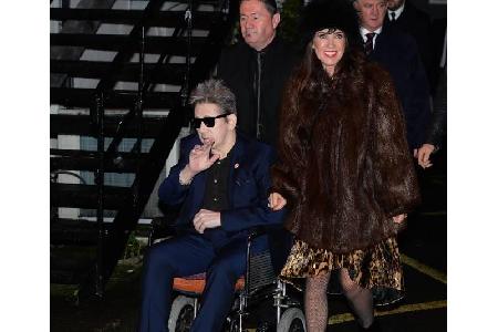 Shane MacGowan wurde am 25. Dezember 2017 60 Jahre alt. Dass das zusammen mit seiner Lebensgefährtin Victoria Mary Clarke so...
