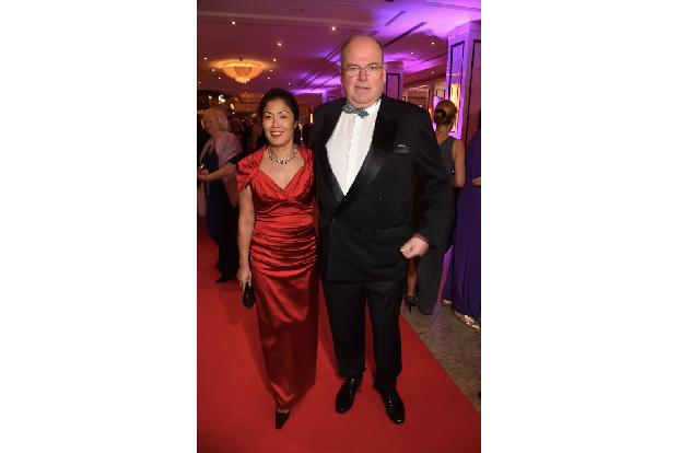 ...übrigens Walter Kohl, der mit Ehefrau Kyung-Sook gekommen war. Doch nicht nur Helmut Kohls Sohn amüsierte sich auf dem Ba...