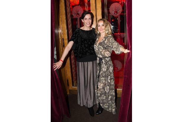 ...waren GZSZ-Schauspielerin Ulrike Frank und Sängerin Katharine Mehrling. Weniger Spaß hatte das Duo deshalb aber noch lang...