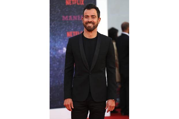 ...Justin zu sehen sein. Er spielt den Erfinder der Wunderdroge, die Emma Stone und Jonah Hill eigentlich heilen soll, aber ...