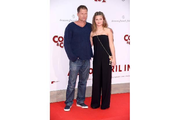 ...Emma, die ihr Vater mit Filmen wie 'Kokowääh', 'Zweiohrküken' oder 'Honig im Kopf' zum Star aufbaute. Mit einem Papa wie ...
