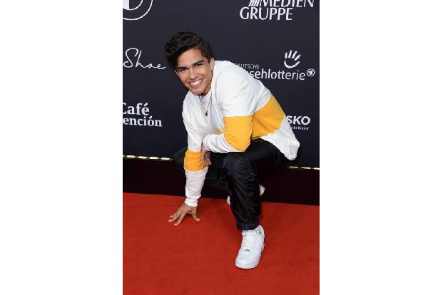 ...aus Übersee war Alex Aiono. Der US-amerikanische Sänger wollte sich das Event nicht entgehen lassen und reiste dafür extr...