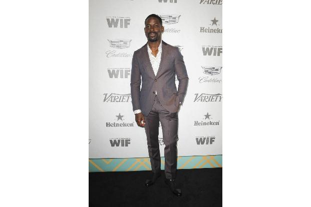 ...'This Is Us', die Serie um mehrere Paare, die mit ihren eigenen Problemen zu kämpfen haben. In der Hauptrolle glänzt Ster...