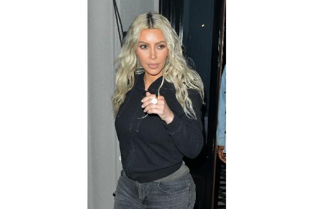 ...Kim Kardashian in seinen Streit mit Kollegin Taylor Swift, nachdem er gerappt hatte, er habe Taylor berühmt gemacht. Dies...