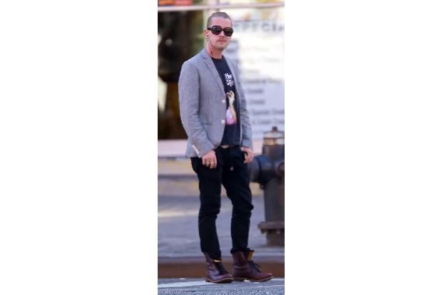 Macaulay Culkin ist als zu Hause vergessener Kevin weltberühmt geworden. Nun verriet er jedoch Ellen DeGeneres, dass er sich...