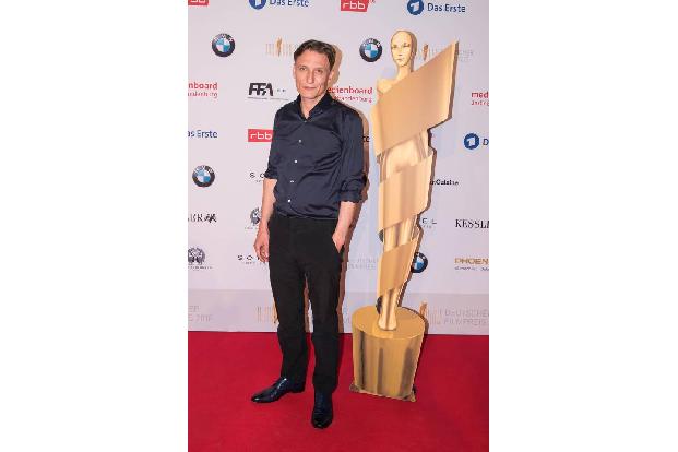 ...auch Oliver Masucci ist in derselben Kategorie im Rennen. 'Herrliche Zeiten' heißt der Streifen, der ihm womöglich genau ...