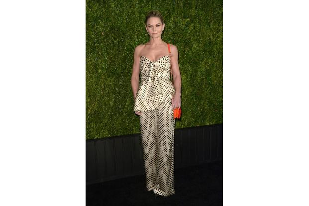 Jennifer Morrison weiß, zu jedem Filmfestival gehört auch eine elegante Gala. Die wurde im Rahmen des Tribeca-Festivals zum ...