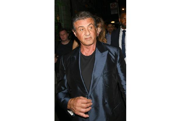 ...Sylvester Stallone sich keine Sorgen mehr darüber machen muss, seine Miete nicht zahlen zu können. Nach dem Abbruch seine...
