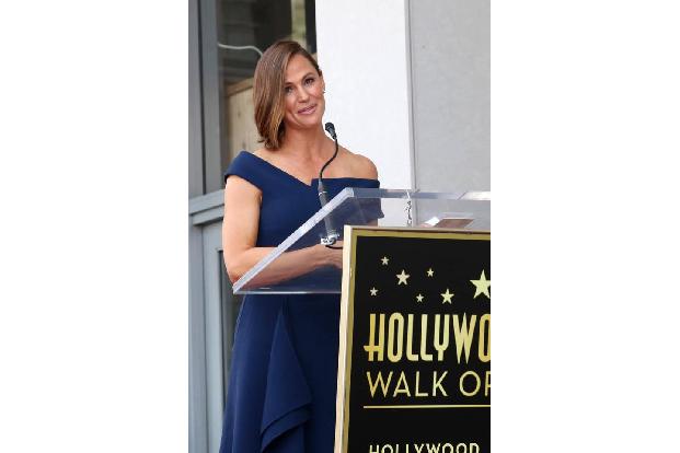 ...Jennifer, die nicht umhin kam, zu betonen: 