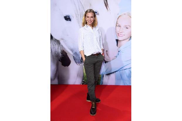 ...der bösen Konkurrentin hat Nadeshda Brennicke sichtlich Spaß gemacht. Klar, dass sie auch zur Premiere kam - im coolen Re...