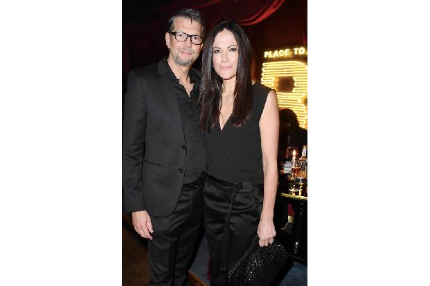 ...ob Black on Black wohl das Motto des Abends war? Kai Wiesinger und seine Lebensgefährtin Bettina Zimmermann sahen jedenfa...