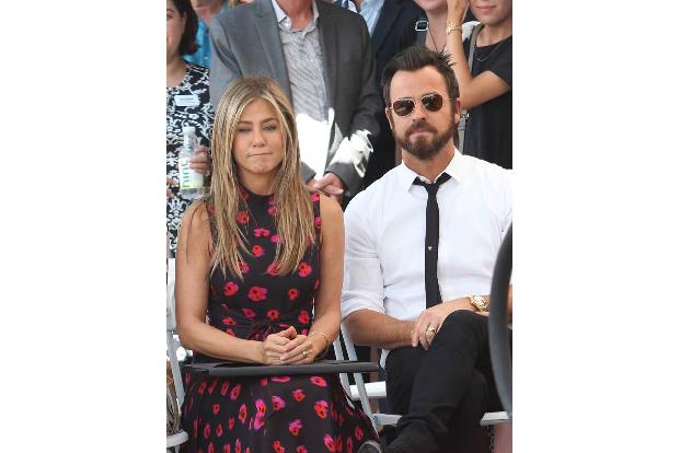 ...letzten gemeinsamen Auftritt als Paar hatten Jennifer Aniston und Justin Theroux dann im Sommer 2017, als ihr Kollege Jas...