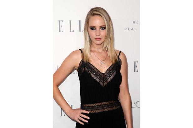 ...es gibt tatsächlich auch noch Promis, die Frau Kardashian mag. Beispielsweise Jennifer Lawrence - die darf sich wie Cher,...