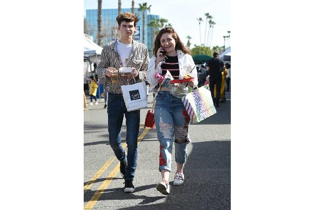 ...'Shameless'-Star Emma Kenney bereits ihren Valentinsschatz gefunden hat? So wirklich offiziell ist es mit Aidan Alexander...