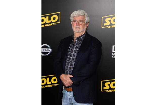 Herzlichen Glückwunsch George Lucas: Mit 5,4 Milliarden US-Dollar positioniert sich der erfolgreiche Hollywood-Regisseur auf...