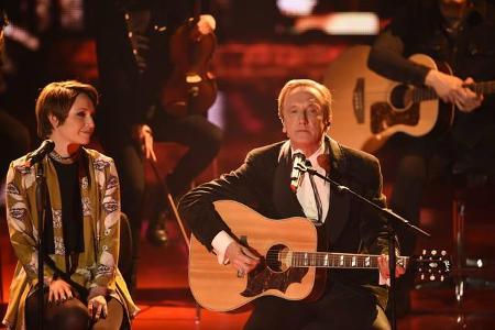 ...Studioalben wie 'Mit Pfefferminz bin ich dein Prinz' singt sich der Düsseldorfer heute noch in die Herzen seiner unzählig...