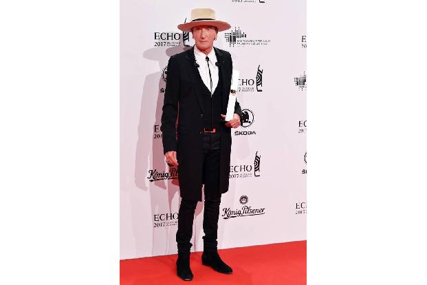 ...über seine musikalische Jugendzeit und faszieniert mit Zeilen wie 