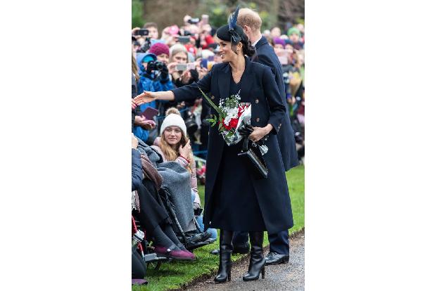 Wo Herzogin Meghan auftaucht, fliegen ihr die Herzen nur so zu. Bereits im letzten Jahr war die Neu-Royal der Star des könig...
