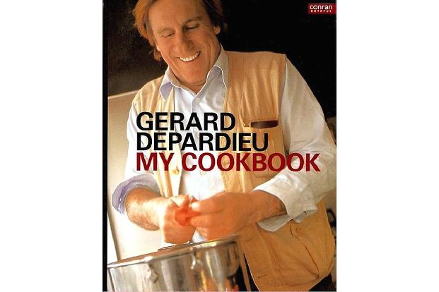 …auch in Sachen Bücher scheint der Schauspieler seine Passion auszuleben. Denn Gérard ist nicht nur ein begeisterter Leinwan...