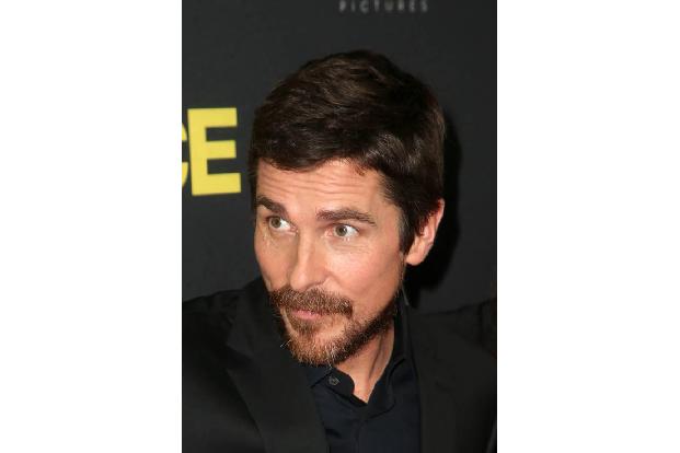 Christian Bale spielt in 'VICE' Dick Cheney, den Vize-Präsidenten unter George W. Bush. Christian Bale sieht gar nicht aus w...