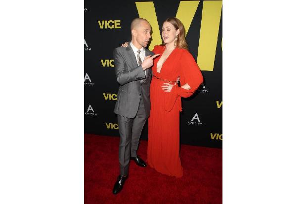 ...Sam Rockwell und Amy Adams Spaß bei der Premiere. Die Golden-Globe-Nominierungen sprechen zudem für sich: Die Kritiker li...