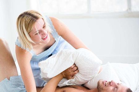 Heiß aufeinander: Mehr Sex durch getrennte Betten?