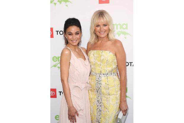 ...Emmanuelle Chiriqui und Malin Akerman ab. Emmanuelle ist eine kanadische Schauspielerin, die durch die beliebte Serie 'En...